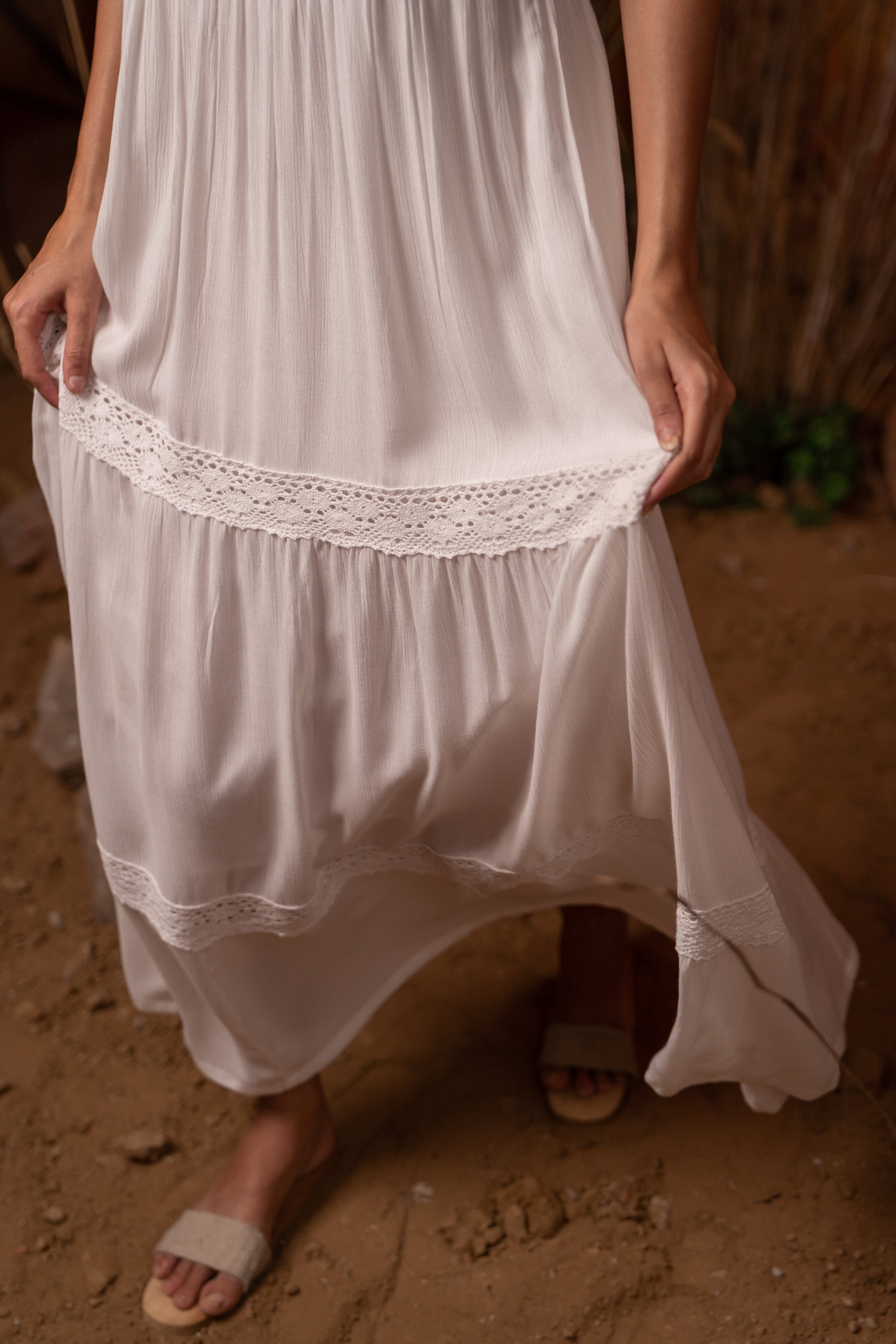 White Lace Maxi - labelreyya